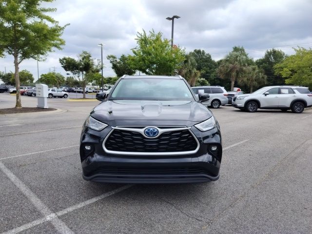 2023 Toyota Highlander Hybrid Bronze Edition