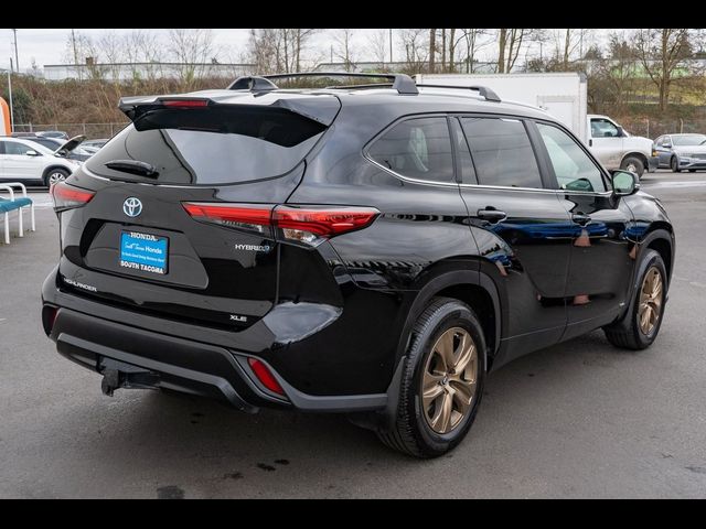 2023 Toyota Highlander Hybrid Bronze Edition