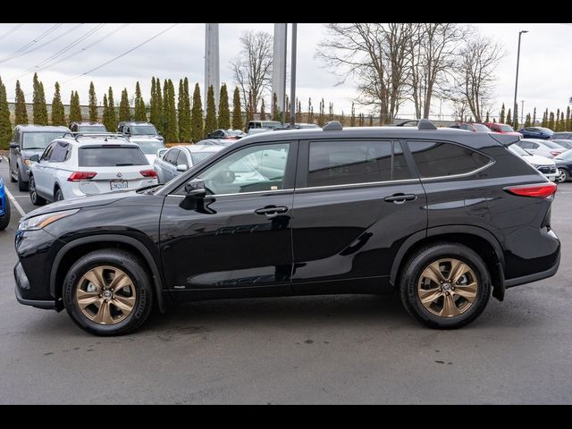 2023 Toyota Highlander Hybrid Bronze Edition