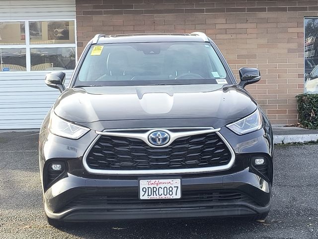 2023 Toyota Highlander Hybrid Bronze Edition