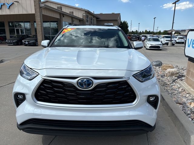 2023 Toyota Highlander Hybrid Bronze Edition