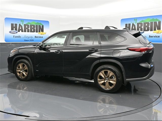 2023 Toyota Highlander Hybrid Bronze Edition