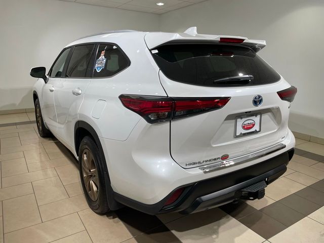 2023 Toyota Highlander Hybrid Bronze Edition