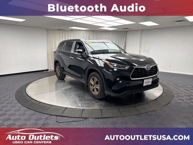 2023 Toyota Highlander Hybrid Bronze Edition