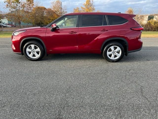 2023 Toyota Highlander Hybrid LE