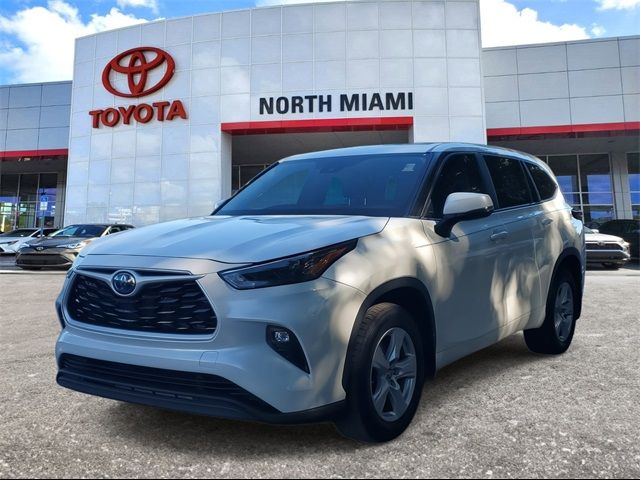 2023 Toyota Highlander Hybrid LE