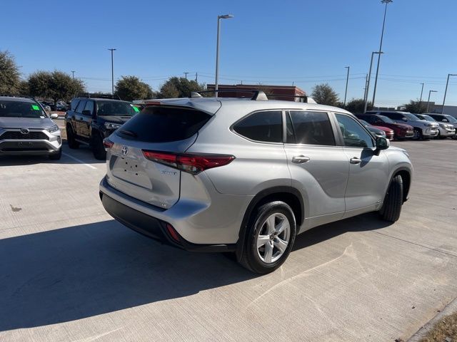 2023 Toyota Highlander Hybrid LE