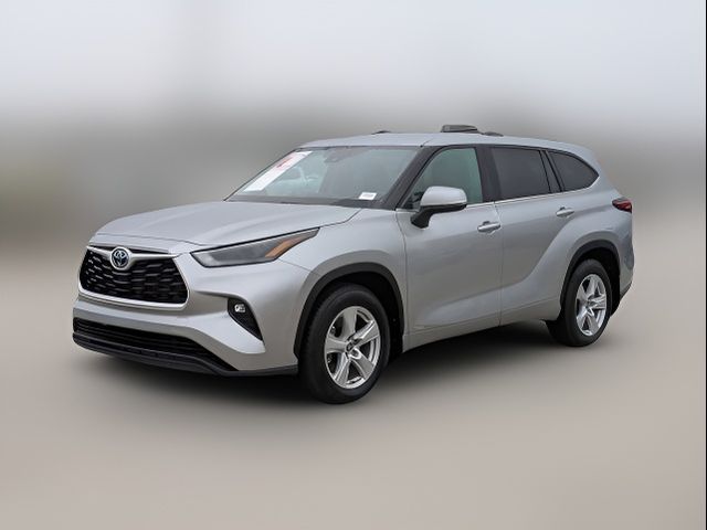 2023 Toyota Highlander Hybrid LE