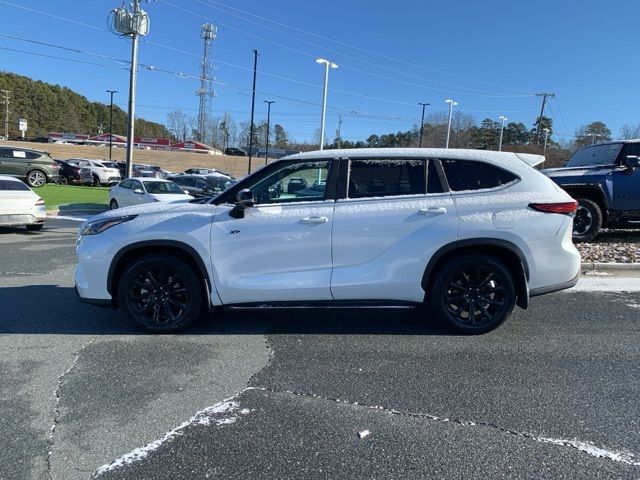 2023 Toyota Highlander Hybrid LE