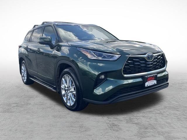 2023 Toyota Highlander Hybrid Limited