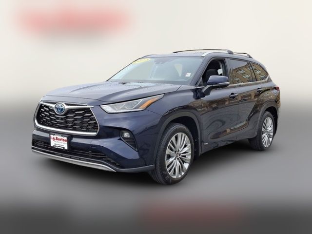 2023 Toyota Highlander Hybrid Platinum