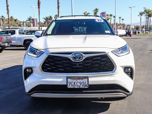 2023 Toyota Highlander Hybrid Platinum