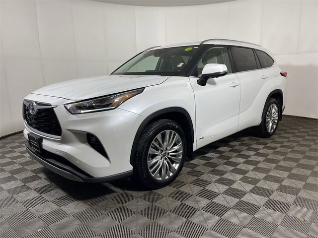 2023 Toyota Highlander Hybrid Platinum