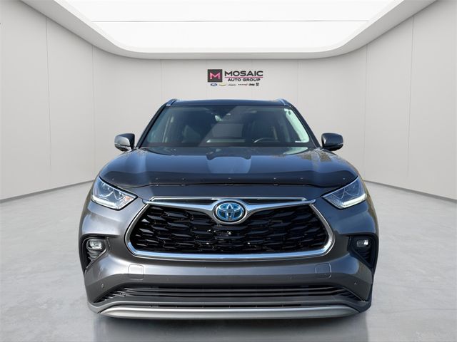 2023 Toyota Highlander Hybrid Platinum