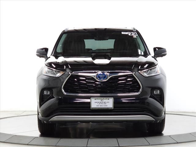 2023 Toyota Highlander Hybrid Platinum