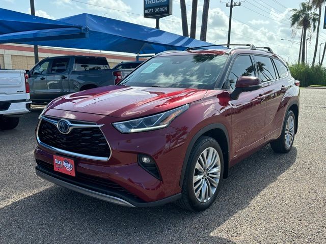 2023 Toyota Highlander Hybrid Platinum