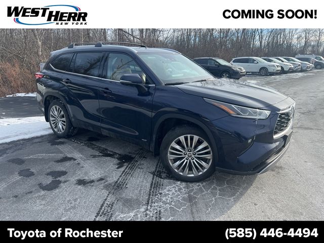 2023 Toyota Highlander Hybrid Platinum