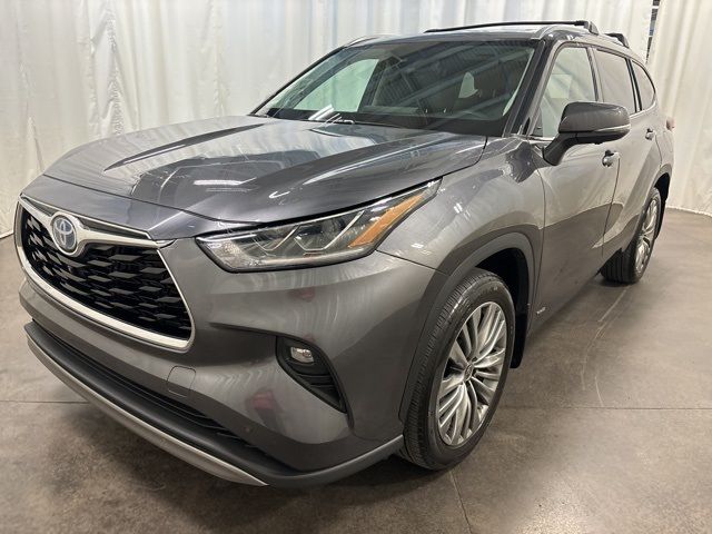 2023 Toyota Highlander Hybrid Platinum