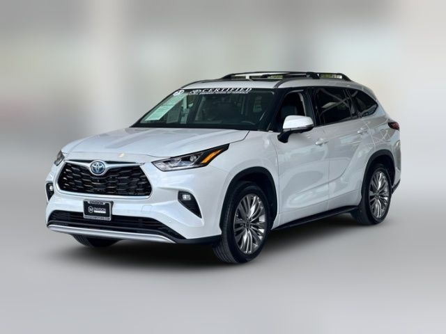 2023 Toyota Highlander Hybrid Platinum