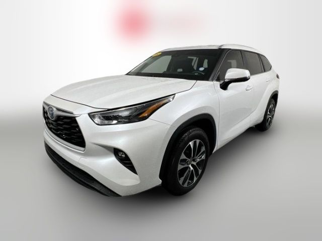 2023 Toyota Highlander Hybrid XLE