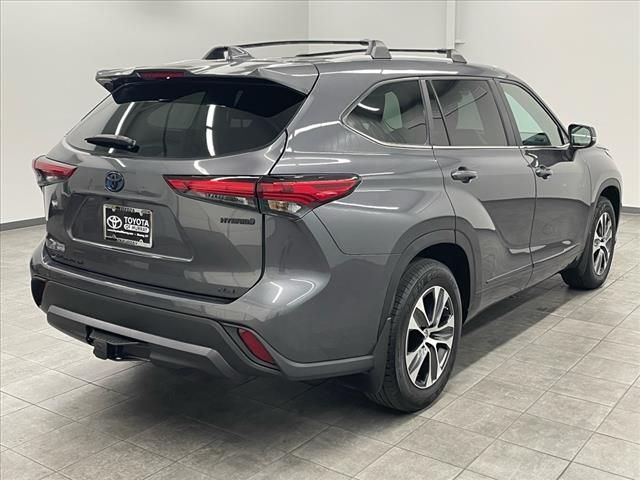 2023 Toyota Highlander Hybrid XLE