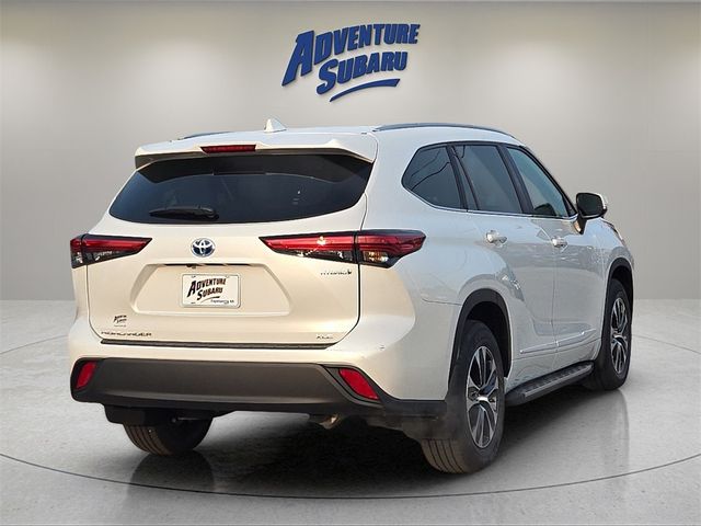 2023 Toyota Highlander Hybrid XLE