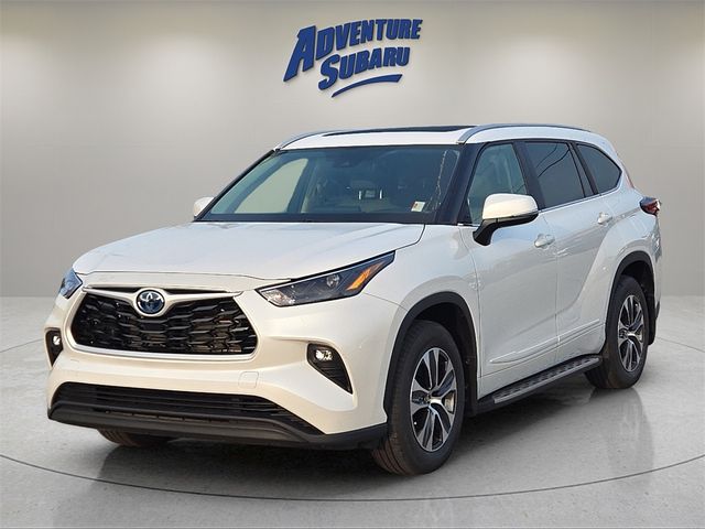 2023 Toyota Highlander Hybrid XLE