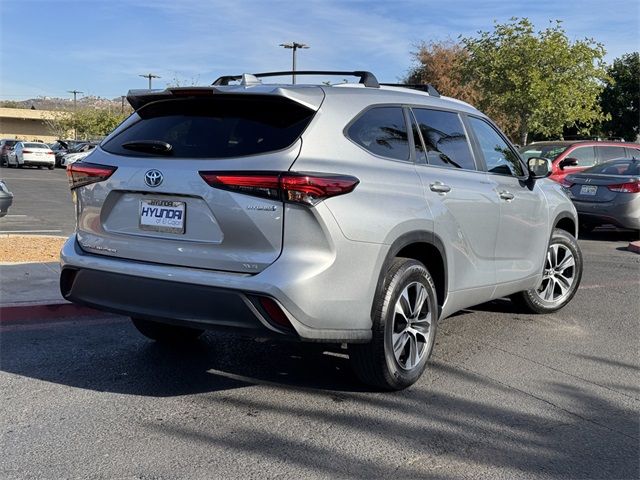 2023 Toyota Highlander Hybrid XLE