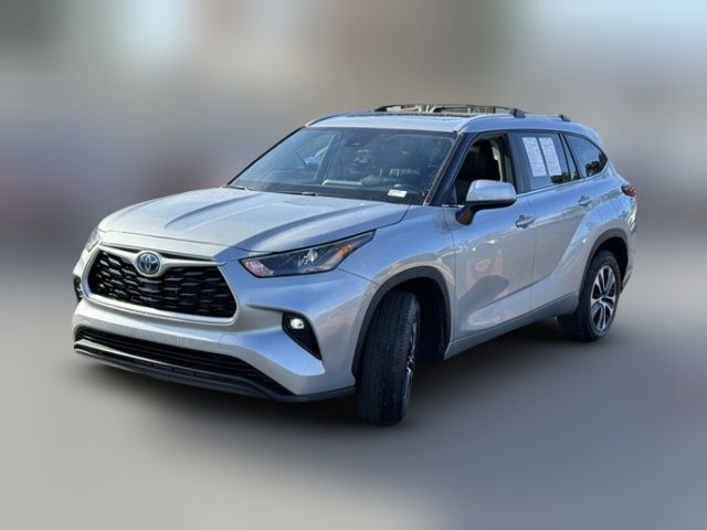 2023 Toyota Highlander Hybrid XLE