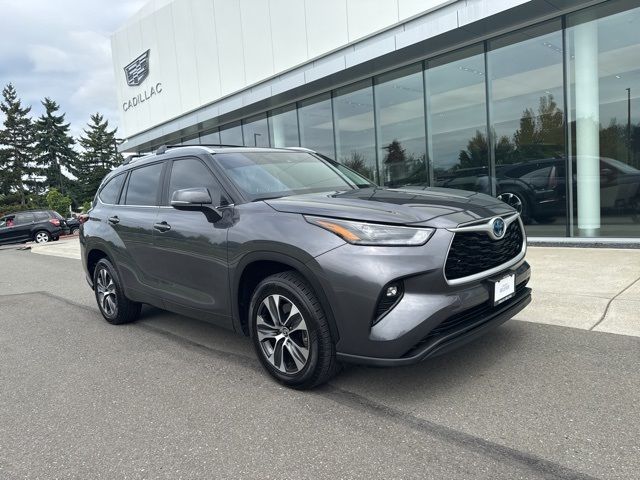 2023 Toyota Highlander Hybrid XLE