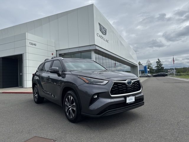 2023 Toyota Highlander Hybrid XLE
