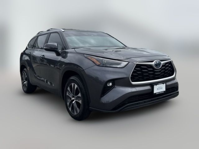2023 Toyota Highlander Hybrid XLE