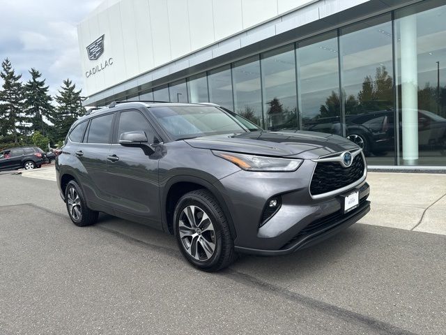 2023 Toyota Highlander Hybrid XLE