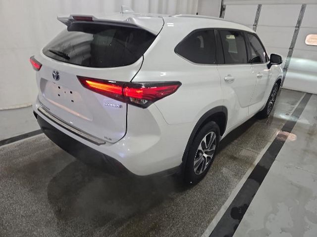 2023 Toyota Highlander Hybrid XLE