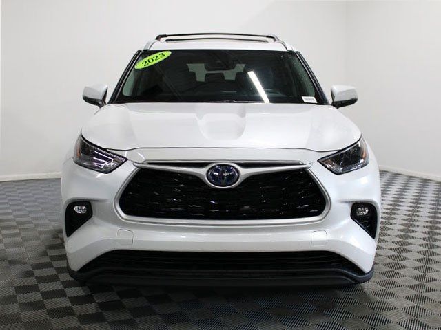 2023 Toyota Highlander Hybrid XLE