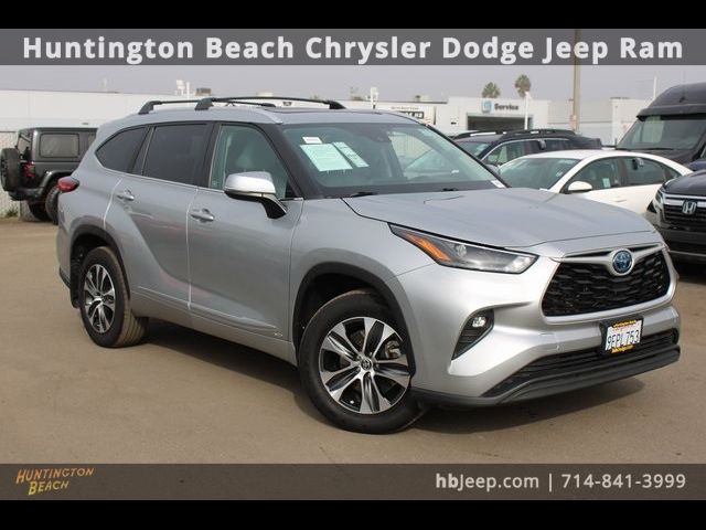 2023 Toyota Highlander Hybrid XLE