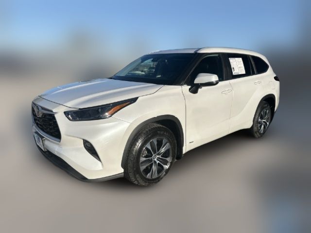 2023 Toyota Highlander Hybrid XLE