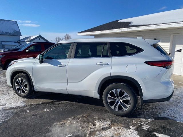 2023 Toyota Highlander Hybrid XLE