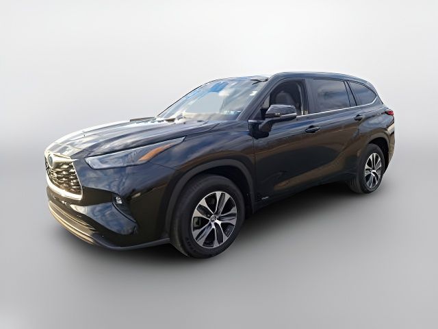 2023 Toyota Highlander Hybrid XLE