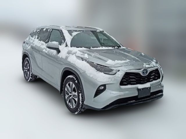 2023 Toyota Highlander Hybrid XLE