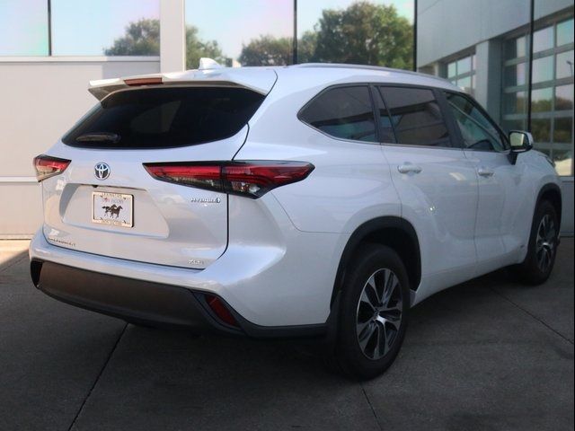 2023 Toyota Highlander Hybrid XLE