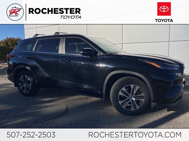 2023 Toyota Highlander Hybrid XLE