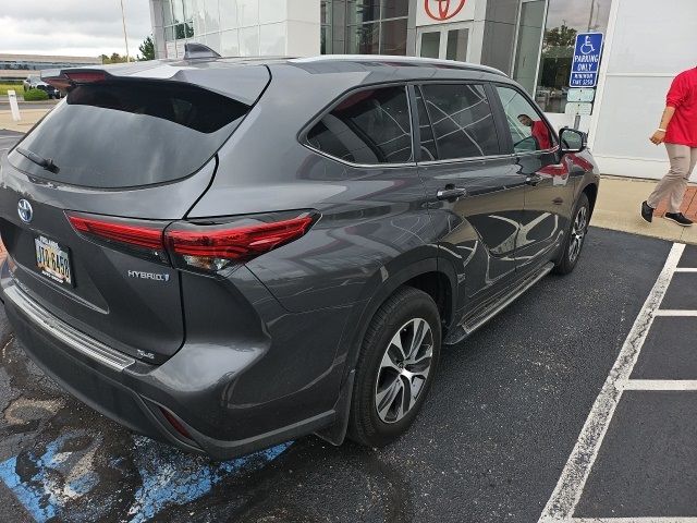 2023 Toyota Highlander Hybrid XLE