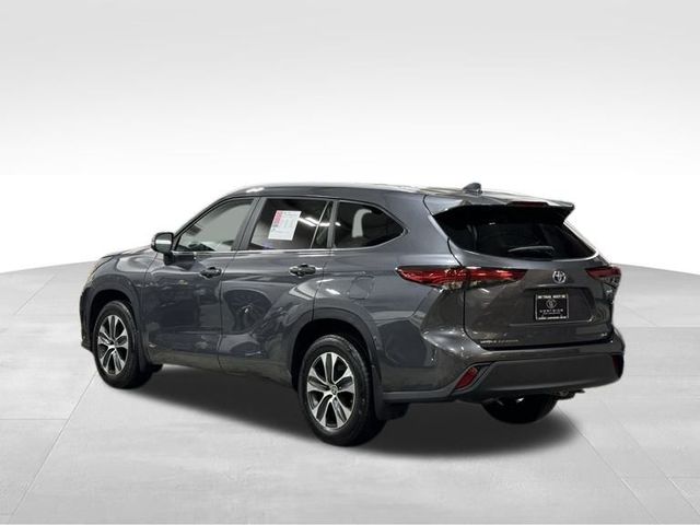 2023 Toyota Highlander Hybrid XLE