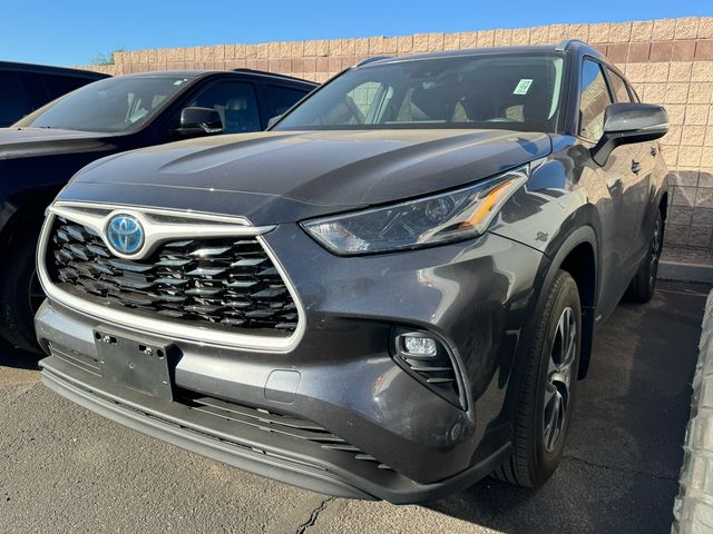 2023 Toyota Highlander Hybrid XLE