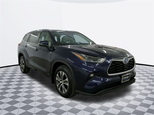 2023 Toyota Highlander Hybrid XLE