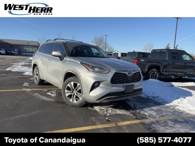 2023 Toyota Highlander Hybrid XLE