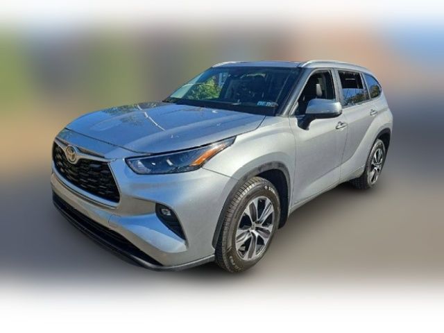 2023 Toyota Highlander Hybrid XLE