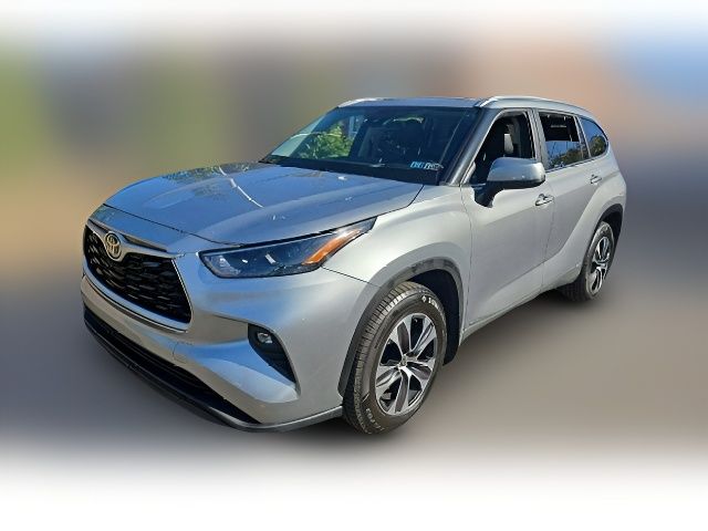 2023 Toyota Highlander Hybrid XLE