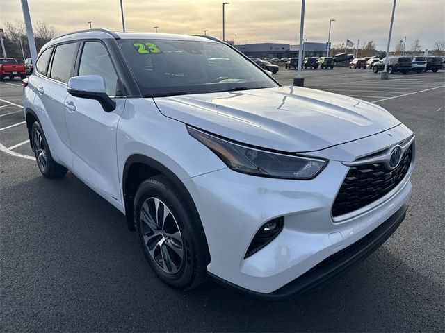 2023 Toyota Highlander Hybrid XLE